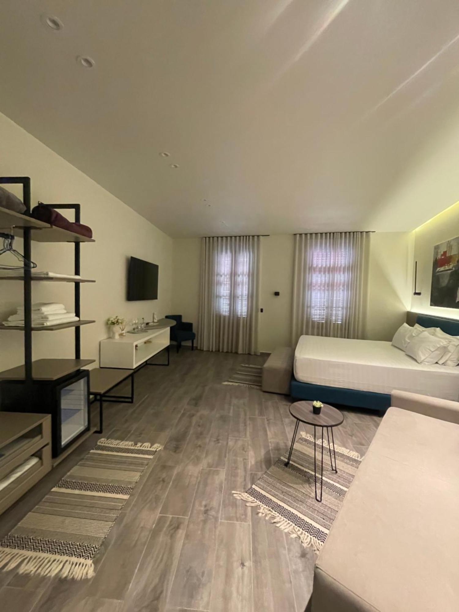 The Cosy * Vlorë
